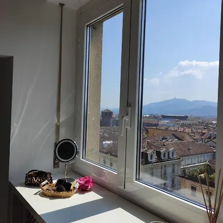 Appartamento Finestra Sui Tetti Di *