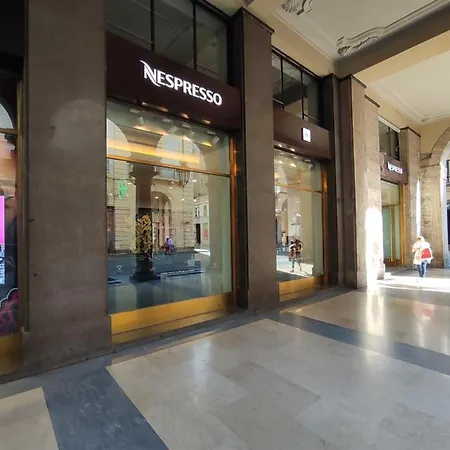 Appartamento Finestra Sui Tetti Di *