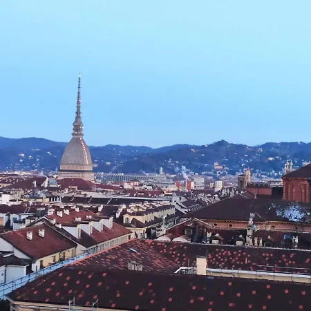 Finestra Sui Tetti Di Appartamento Torino