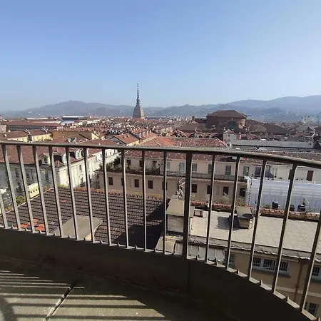 Domus Nova - Finestra Sui Tetti Turin