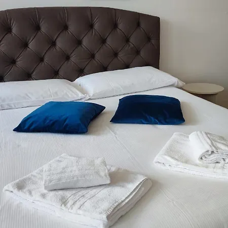 Finestra Sui Tetti Di Appartamento Torino