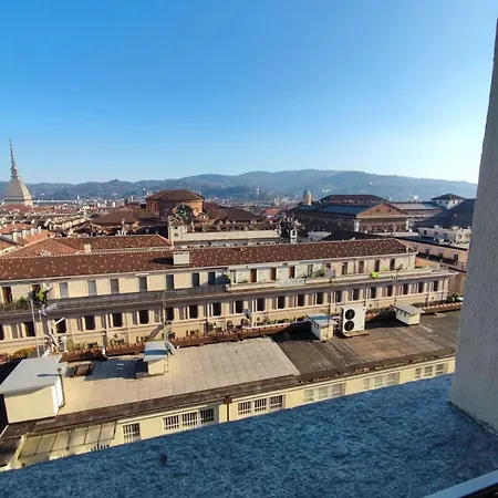 Finestra Sui Tetti Di Appartamento