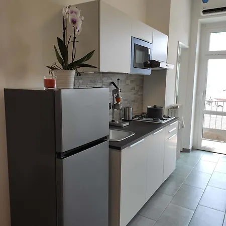 Finestra Sui Tetti Di Appartamento *